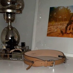 BCBG tan belt